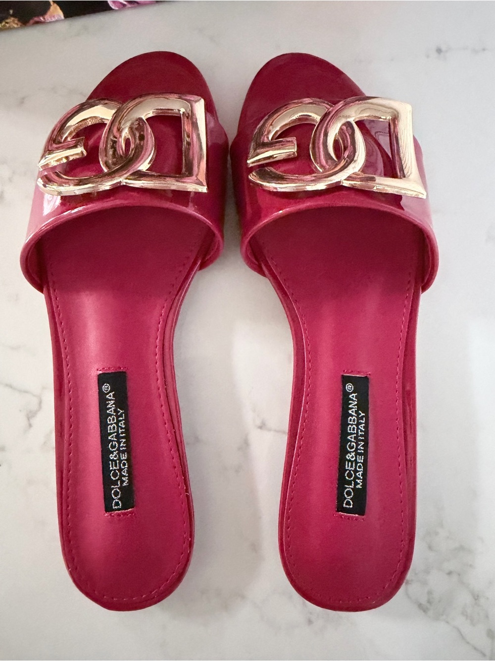 Raspberry Pink Logo Patent Slide Sandals size 7 - Picture 3 of 4